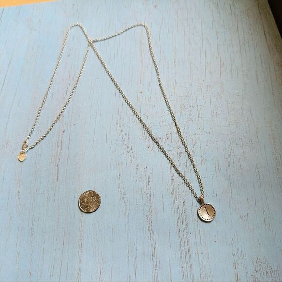 Stella & Dot Initial L lowercase Silver Necklace - Picture 1 of 3